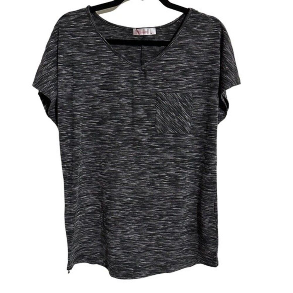 Misswor Gray V-Neck Tee Sz M